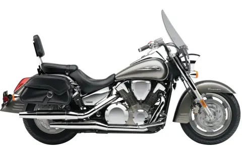 Honda VTX 1300 wady i zalety: chromowany silnik, skórzane sakwy, szyba. Klasyczny cruiser z mocą.